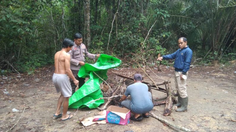 Polsek Belitang Hilir Bubarkan Dugaan Arena Sabung Ayam di Entabuk