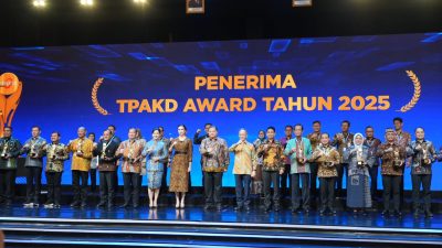 Ria Norsan Terima Penghargaan TPAKD Terbaik, Bukti Kalbar Serius Perluas Akses Keuangan