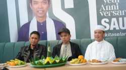 Gubernur Kalimantan Barat Ria Norsan dan Ustadz Abdul Somad (UAS) mendorong masjid jadi pusat multifungsi ilmu, sosial, dan entrepreneur.