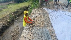 Bronjong Semade Kokoh: Infrastruktur Andal, Ekonomi Warga Landak Melesat