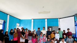Kasat Reskrim Polres Mempawah Santuni 33 Anak Yatim di Desa Penibung, Menghadirkan Kepedulian Melalui Aksi Nyata