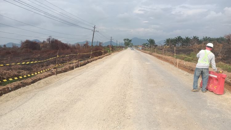 Warga setempat kini merasakan kemudahan akses yang sebelumnya terhambat banjir. Sinergi antara pemerintah pusat melalui pendanaan APBN 2026 dan kebutuhan nyata masyarakat terwujud harmonis, menciptakan efek domino positif bagi kesejahteraan penduduk lokal di wilayah Mempawah.
