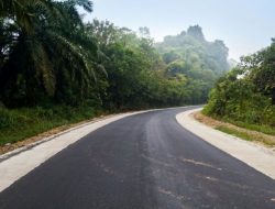 Warga Kalimantan Barat Lega, Jalan Nasional Sanggau-Sekadau-Tebilian Kini Lebih Lapang