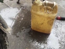 Viral! SPBU Abang Ade Jalan Lintas Melawi Sintang Jual Pertalite Campur Air, Sebabkan Kendaraan Mogok Massal